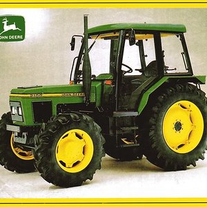 john_deere_zetor_2100_01.jpg