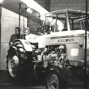 Zetor_4712 (3).jpg