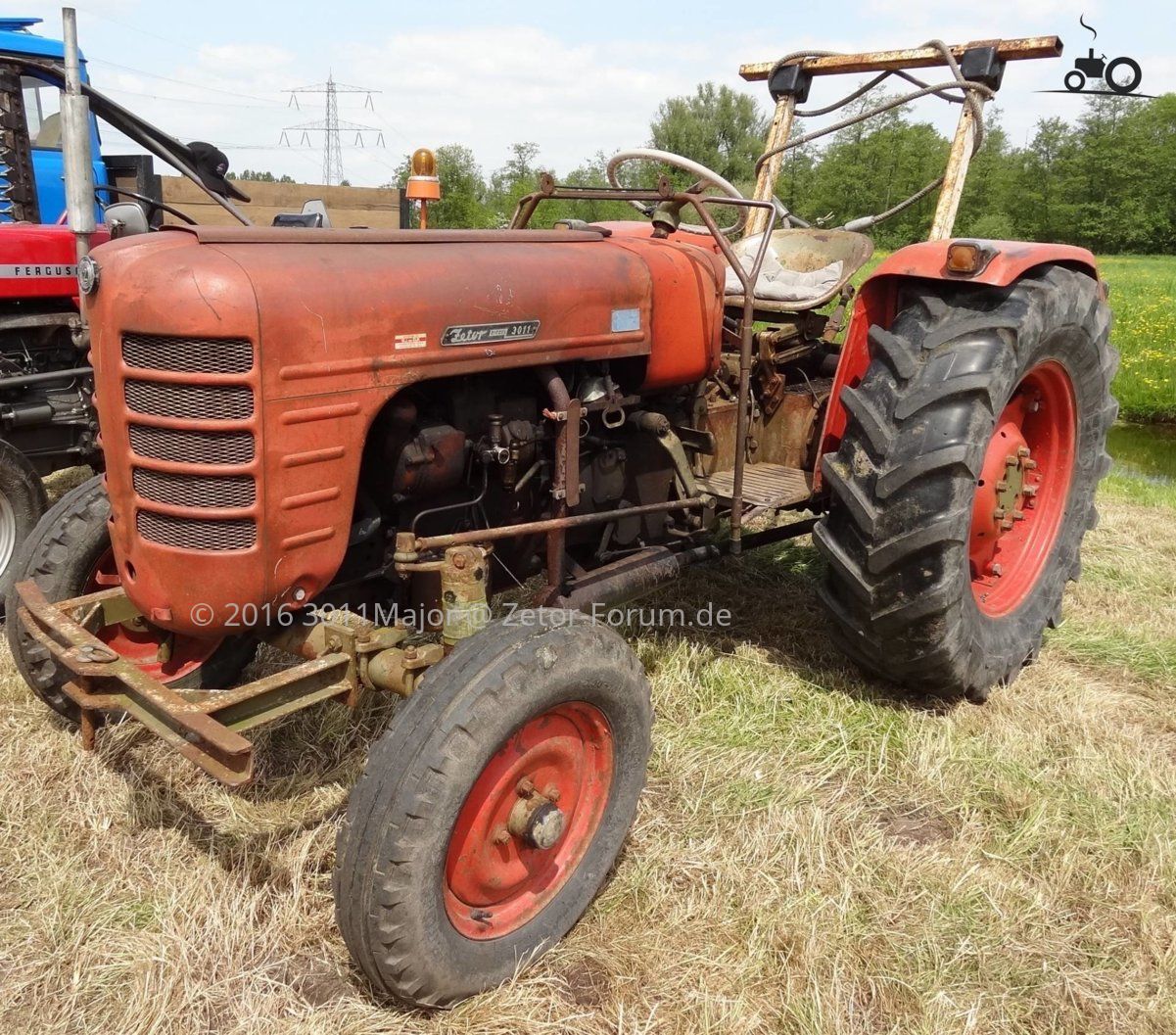 639556-3011-zetor[1].jpg