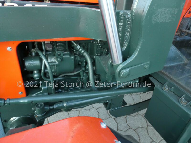 Zetor 7245_Linke Seite.jpg