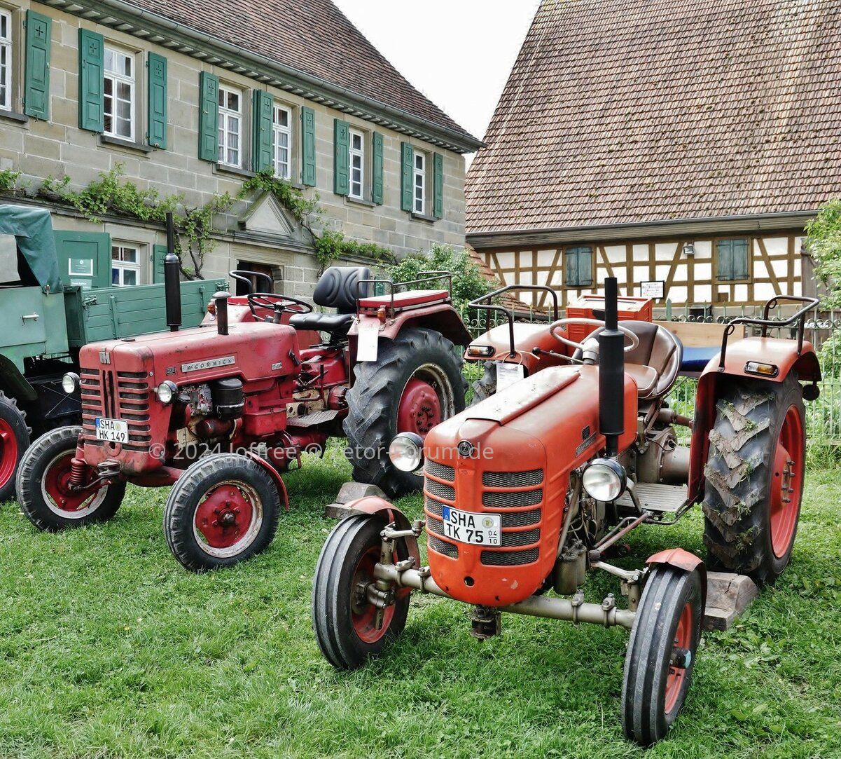 Zetor und Cormick.jpg